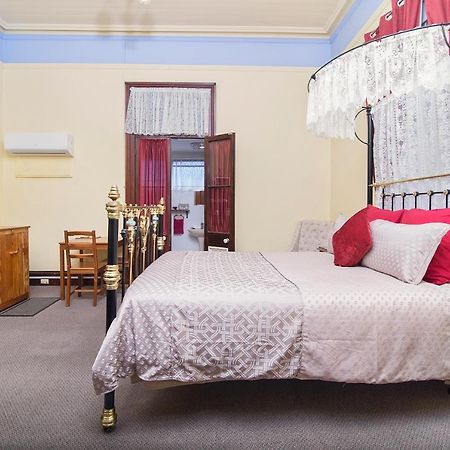 Warwick Settlers Inn Kültér fotó