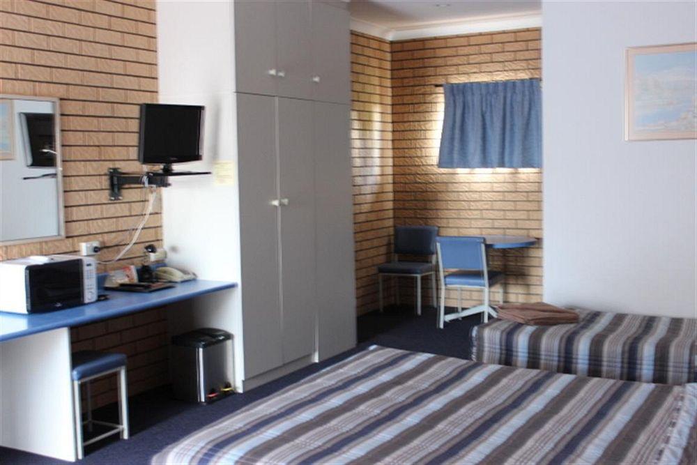 Warwick Settlers Inn Kültér fotó