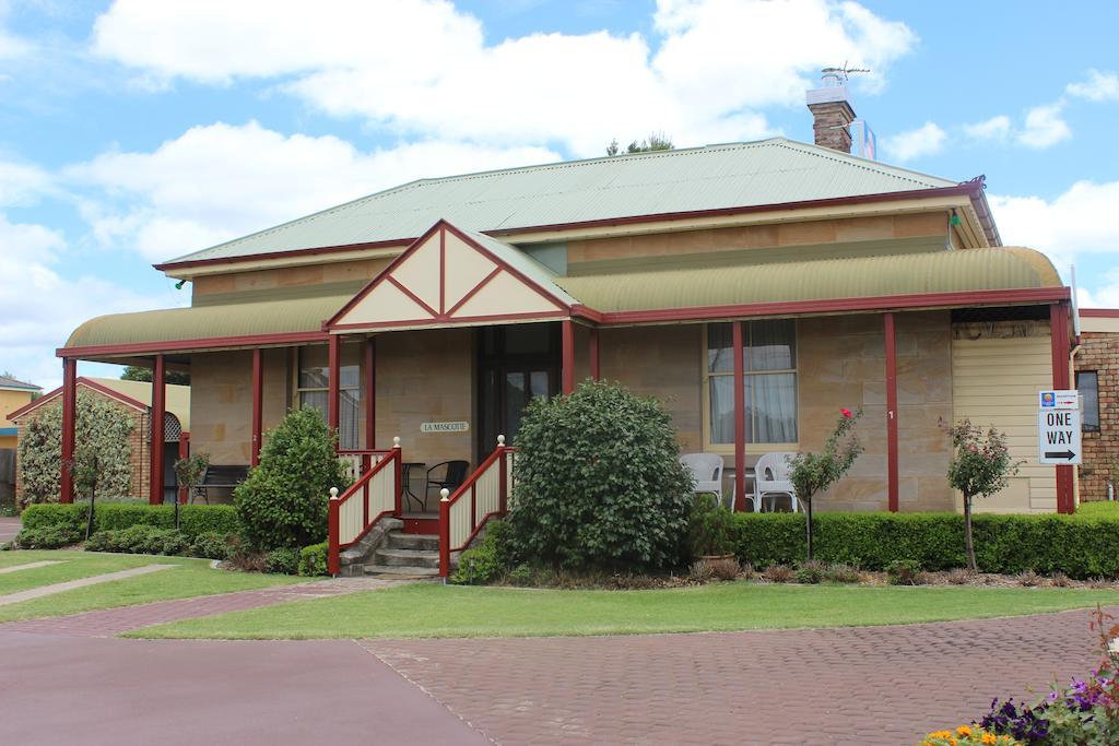 Warwick Settlers Inn Kültér fotó